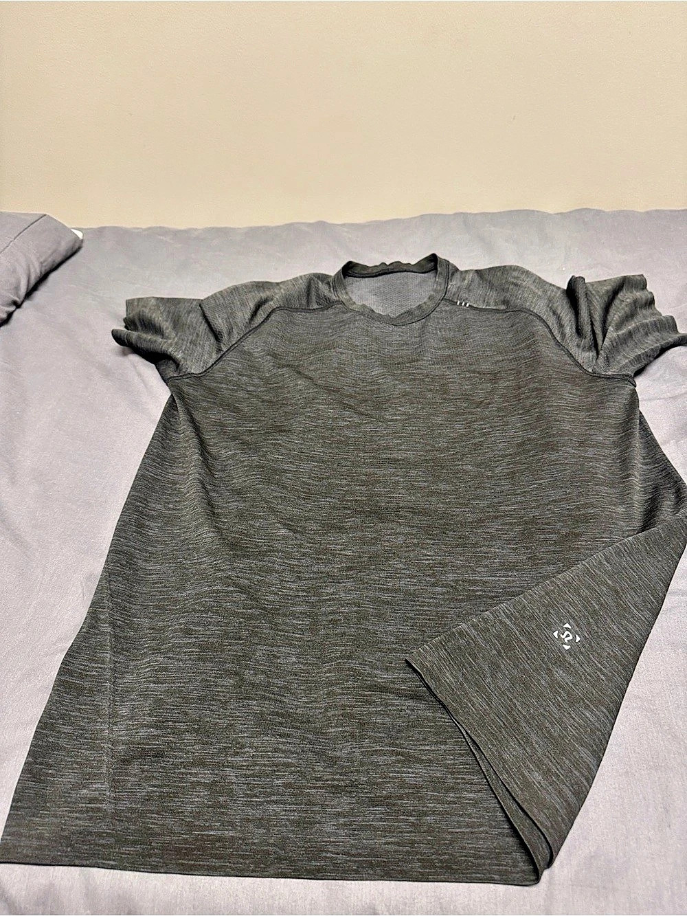 Lululemon Men's Athletic Short Sleeve Shirt in Gray Like New